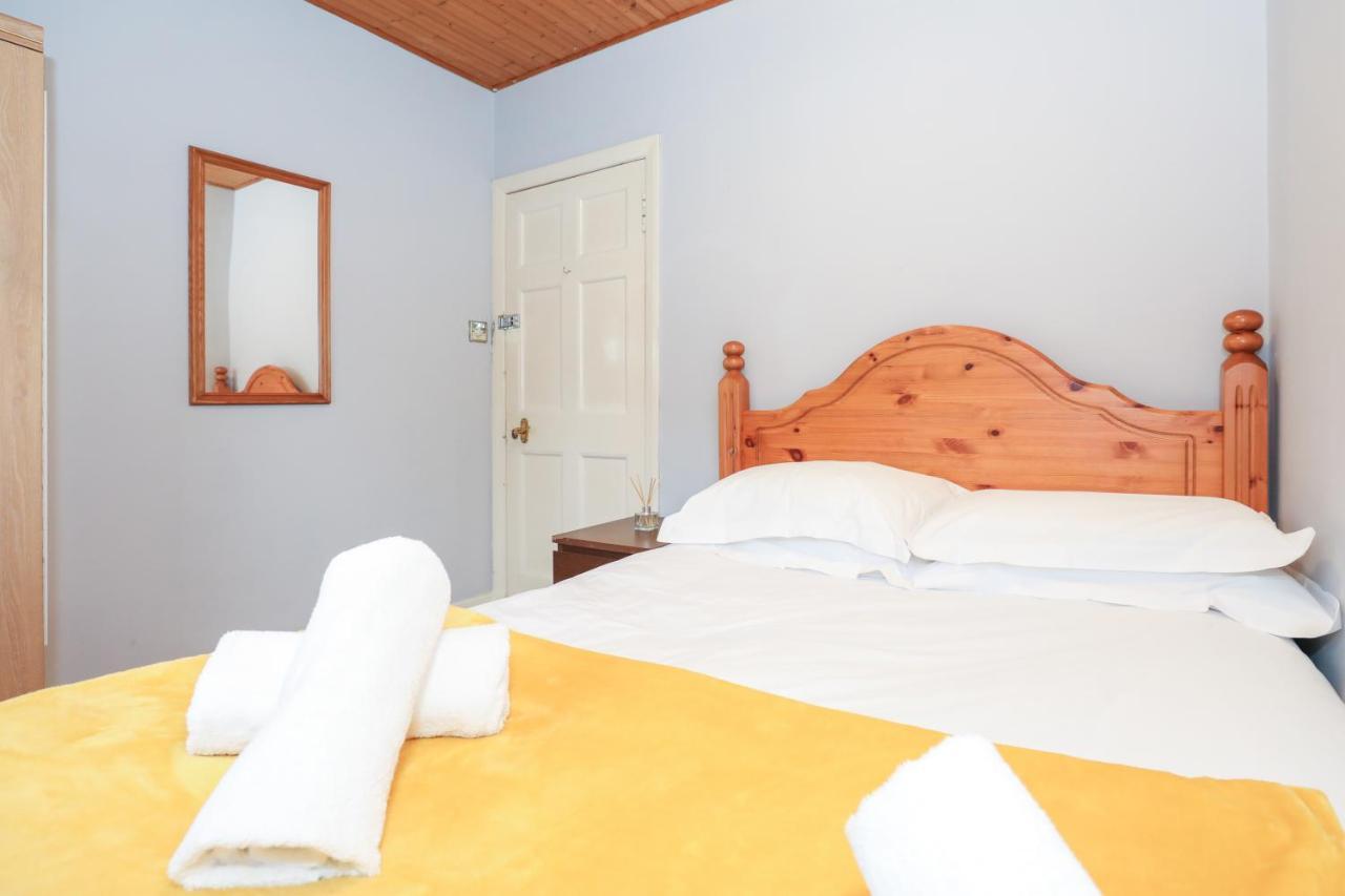 אדינבורו Beautiful 4 Bedroom Cottage - Ideal Location - Free Parking מראה חיצוני תמונה